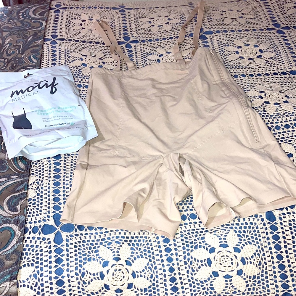 Motif Postpartum Recovery Support Garment